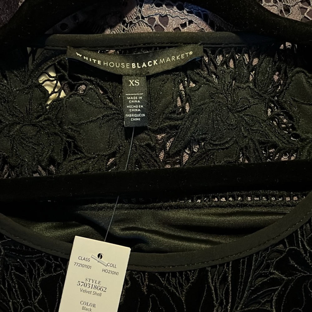 White House Black Market Black Velvet & Lace Top Sz XS New With Tags - Picture 6 of 7